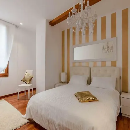 Palazzo Teatro Vecchio-holiday Suites